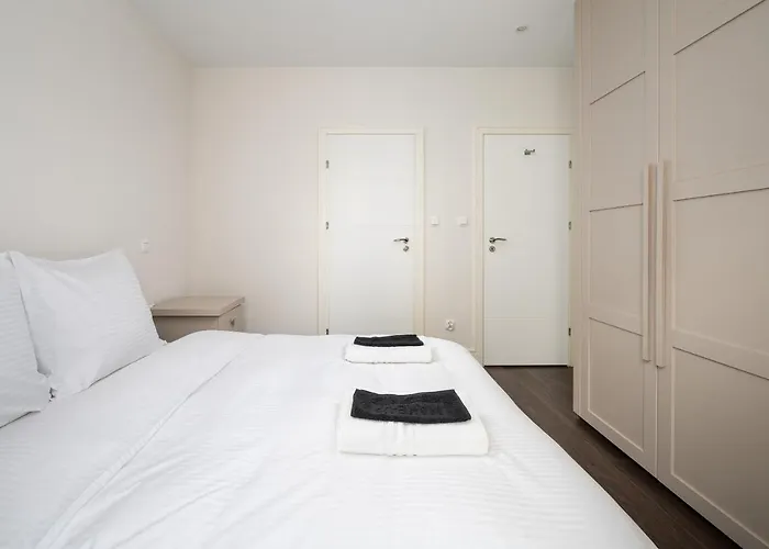 Heart Of Warsaw 2Br Haven
